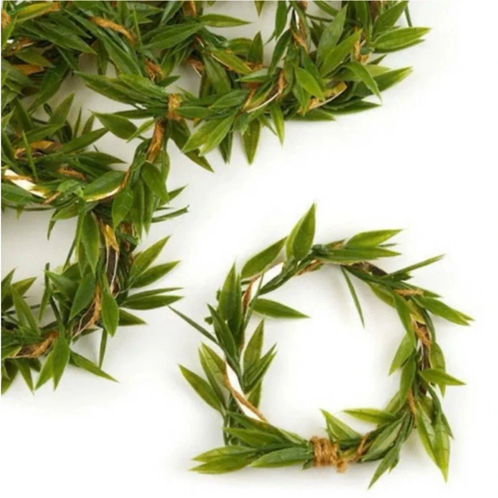 New Place Card Wreaths 24 With 24 Cards David Tutera Entertaining